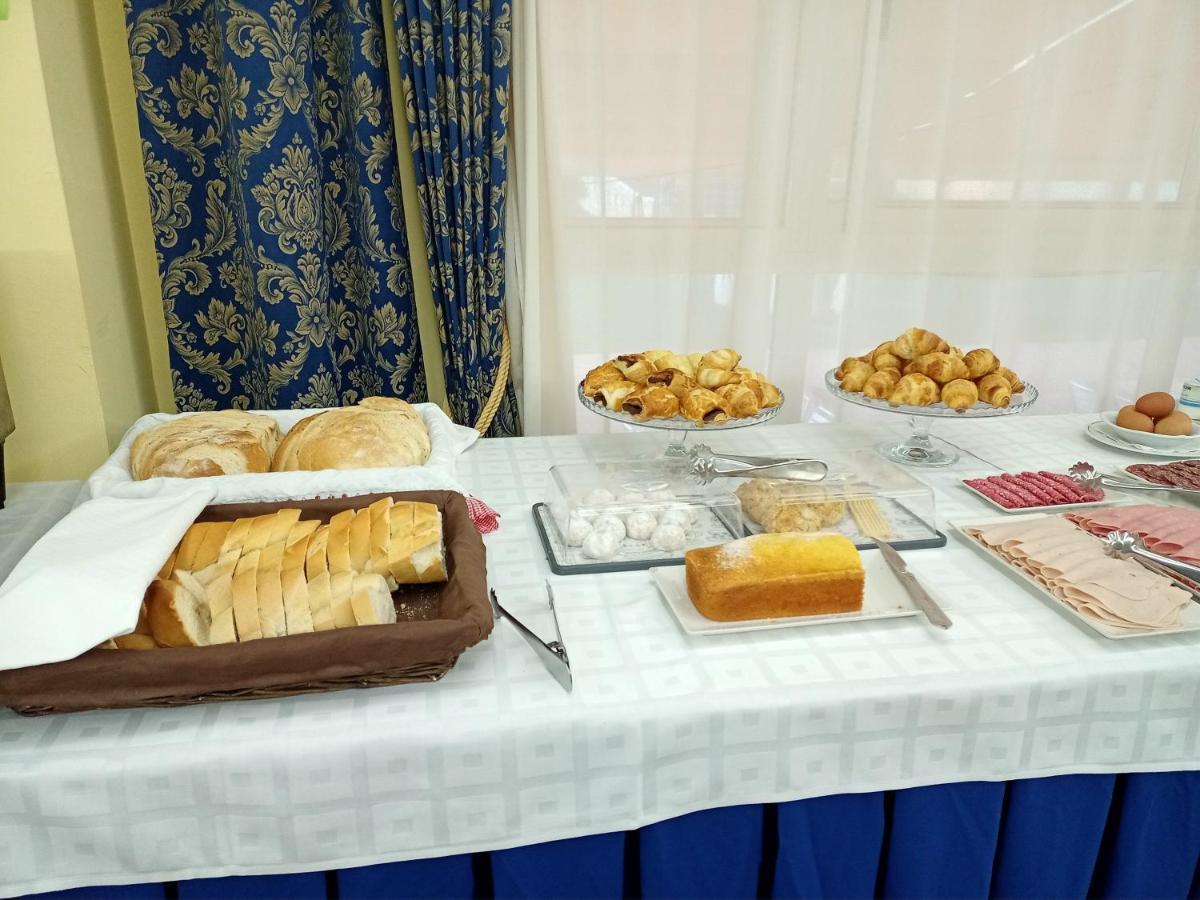 فندق Victoria تروخيو المظهر الخارجي الصورة